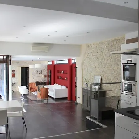 Maison De Village 8 Pers Nimes